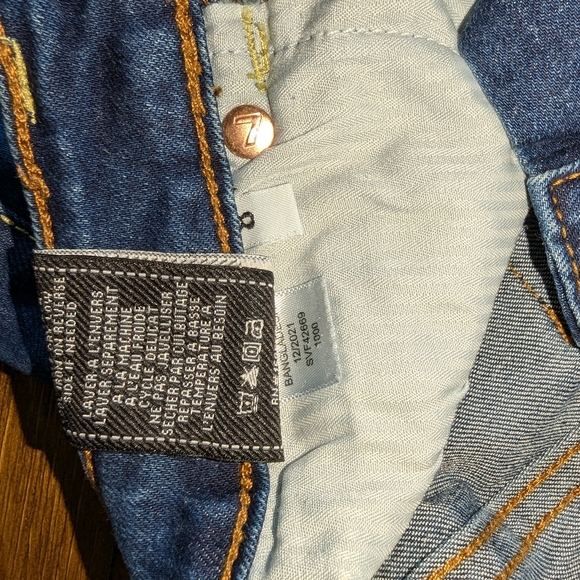 7 For All Mankind Denim Shorts | Kids 8 | Denim Blue - Picture 7 of 8